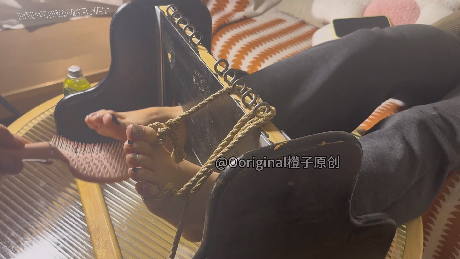 呆萌小学妹TK玩脚 预览图