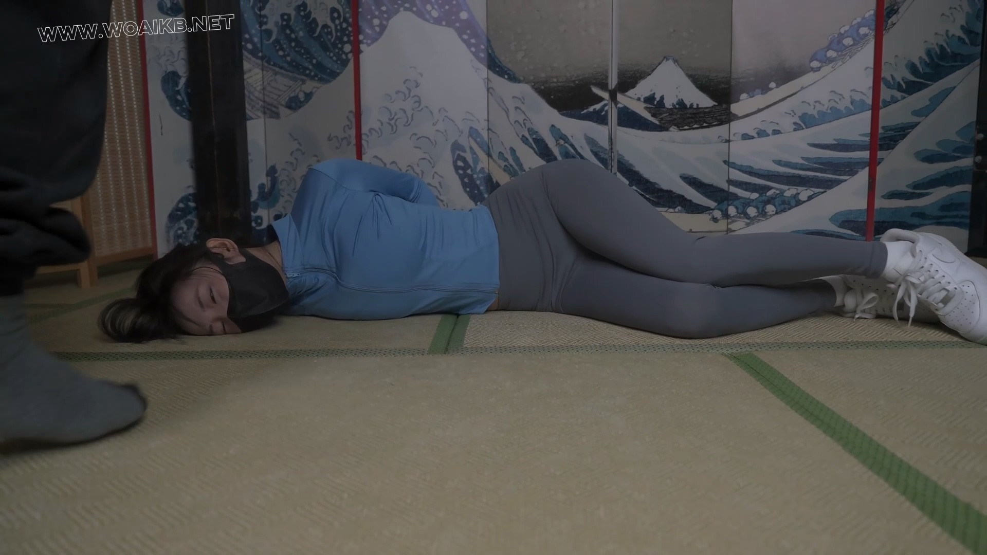 嗷嗷瑜伽服暴虐双乳！两套服装两次玩虐，双重享受！爽玩片！ 预览图