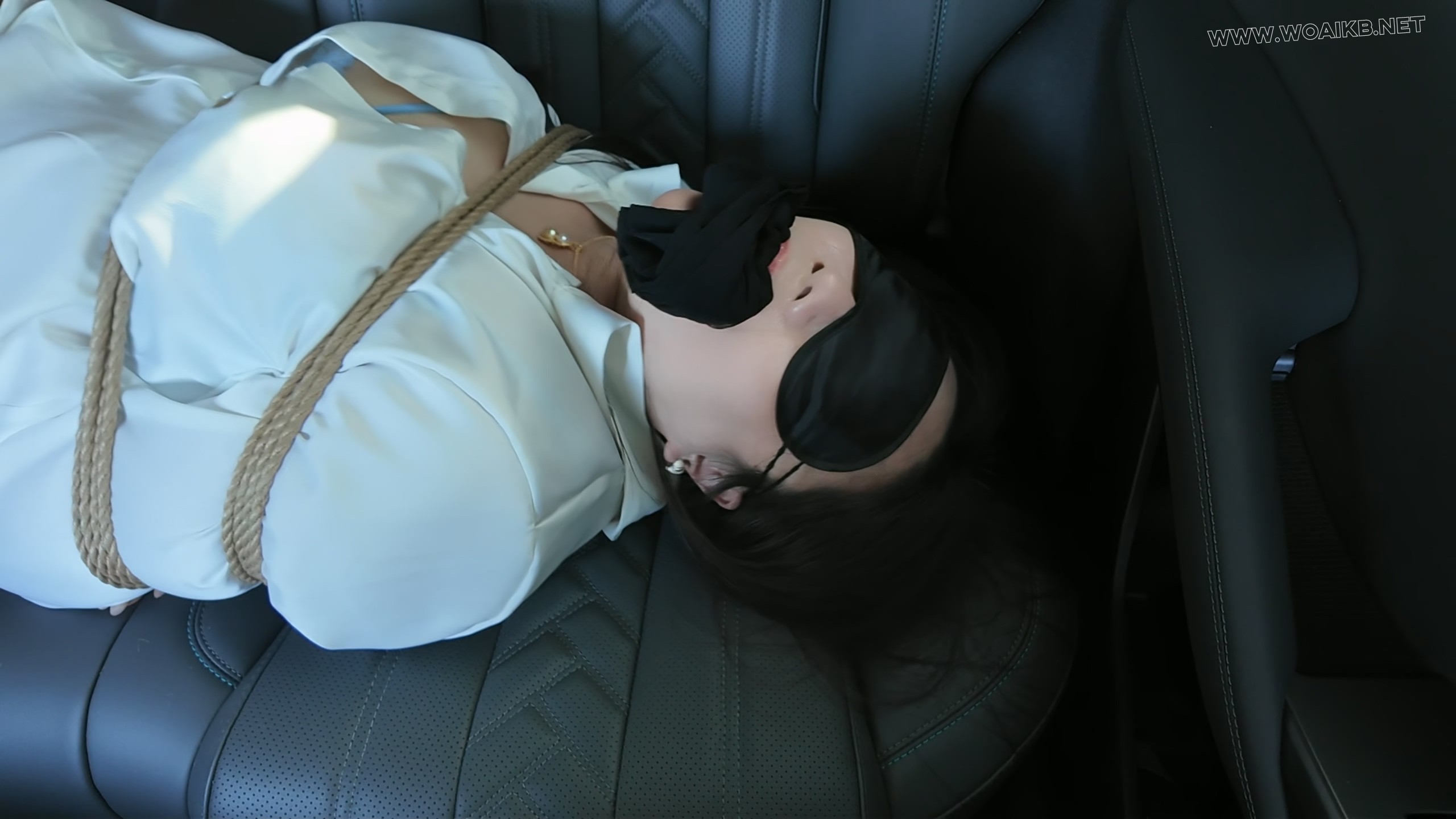 《办公室惊魂》少妇地库遭遇劫难第二集 预览图