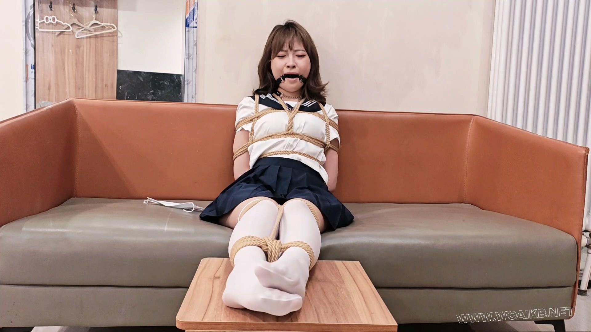 暗室里的惩罚游戏 预览图