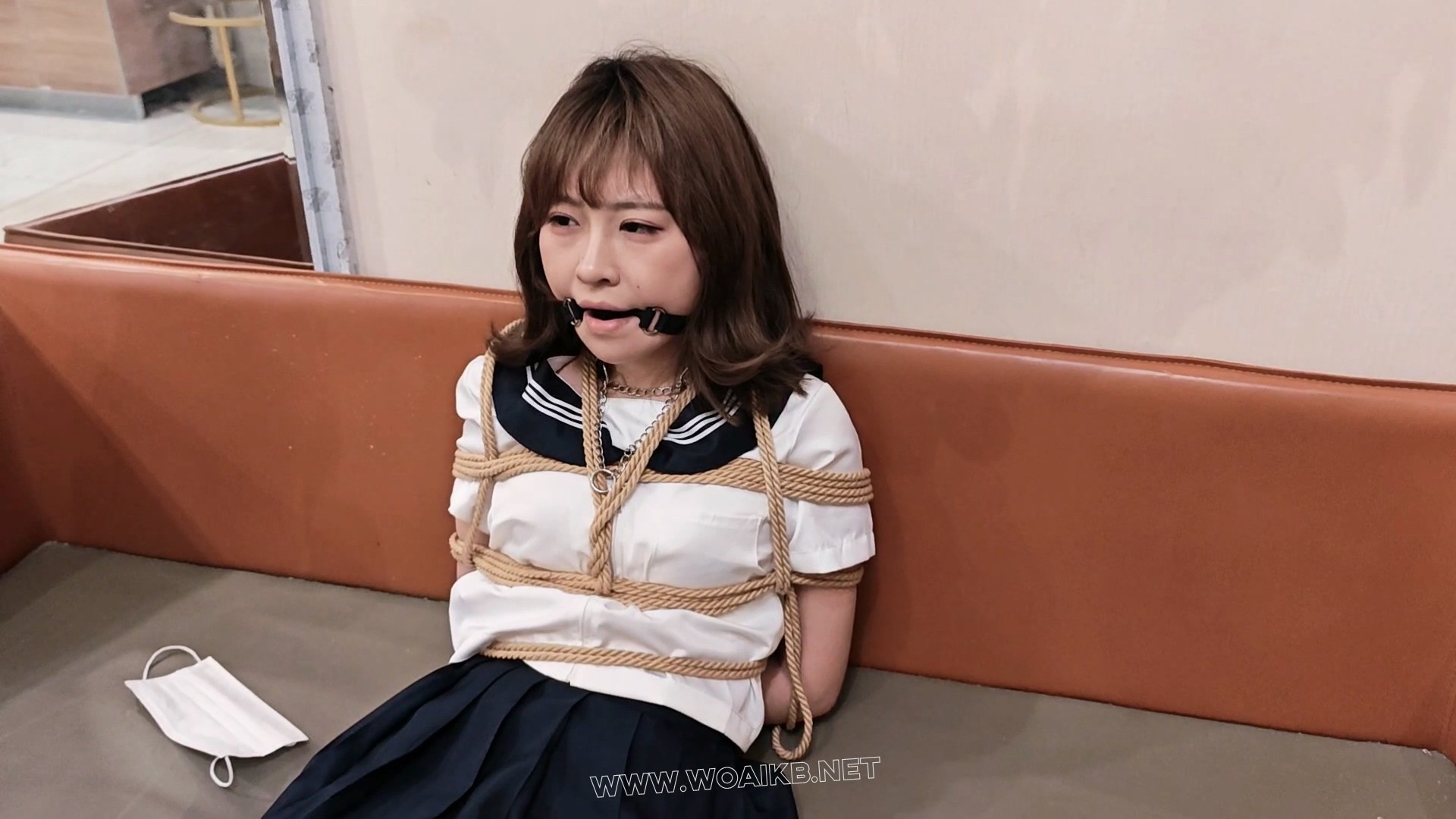 暗室里的惩罚游戏 预览图
