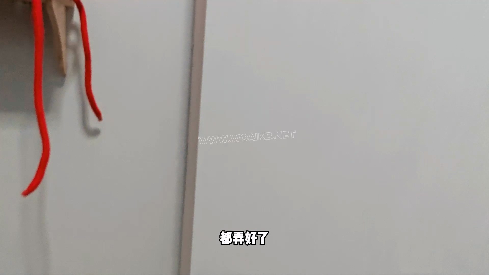 小少萝第一次体验婚纱调教.她没有一点反抗享受着这过程 预览图