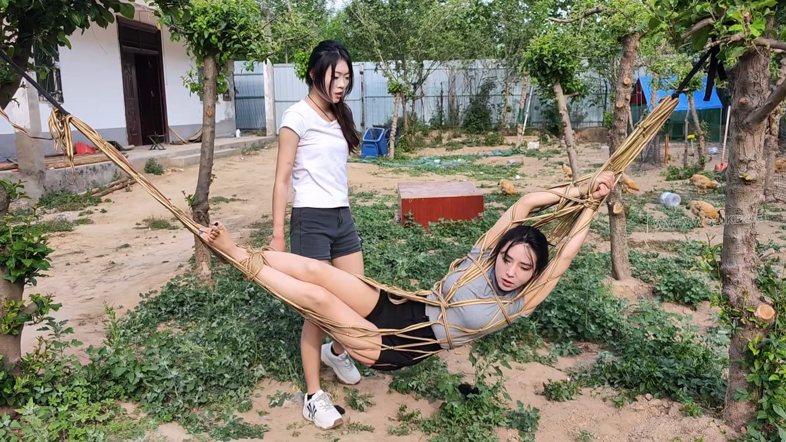 女斗三 预览图