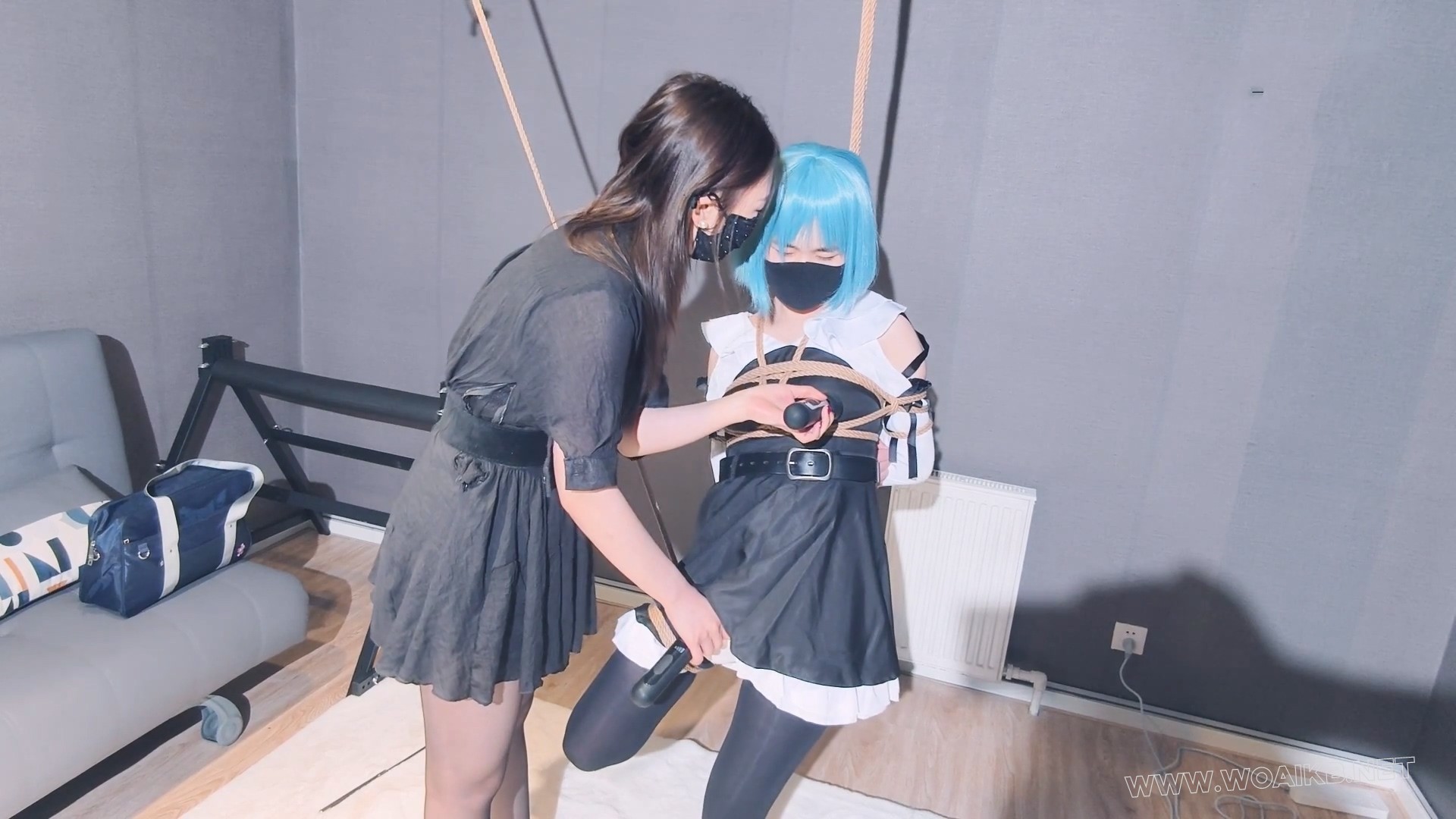 【班主任时汐严厉管教叛逆女学生依依】【女女剧情 强迫管教 精彩对话 单腿吊缚 金... 预览图