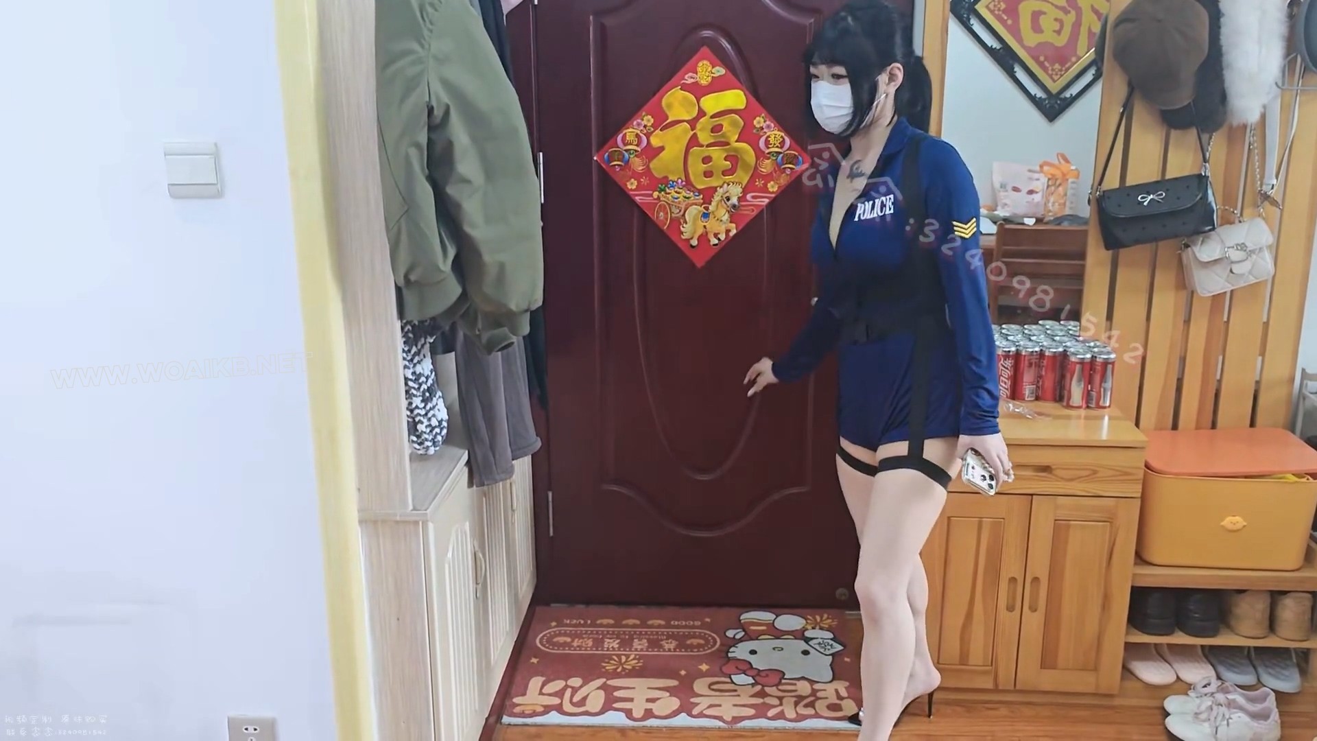 【念念】【定拍】女jing念念 裸足绑脚趾 脚上涂油挣扎 展示足底 tk摸脚挠脚 预览图