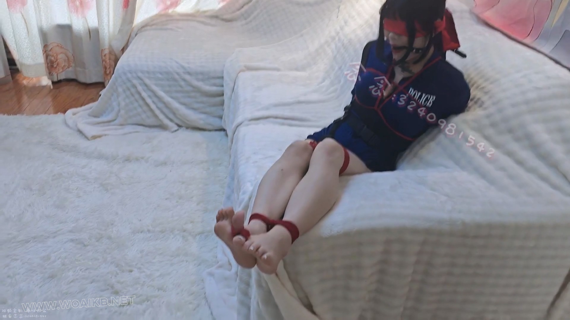 【念念】【定拍】女jing念念 裸足绑脚趾 脚上涂油挣扎 展示足底 tk摸脚挠脚 预览图