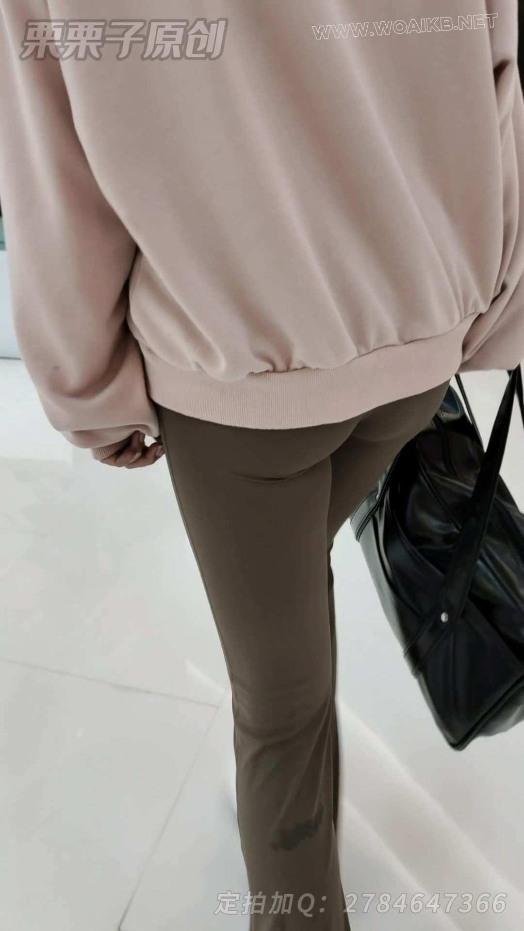 《搔首弄姿的女网红 02》 户外强高、户外调教、商场强高、公园强高、商业街强高、... 预览图