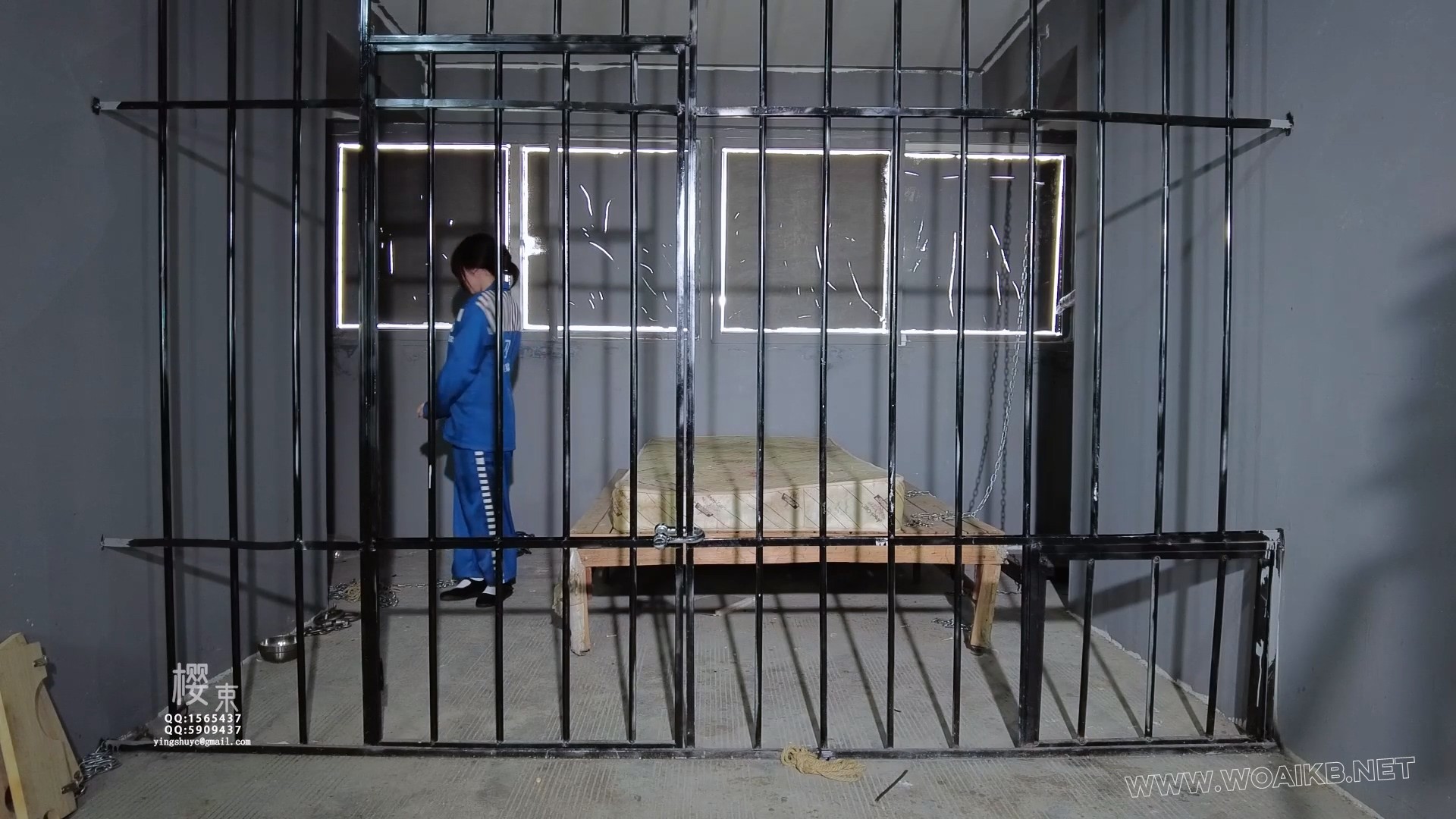 囚犯牢房捆绑审讯逼问绝密名单！扒衣羞辱鞭打电击挠痒滴蜡极刑折磨！棒棒跳D刺激强... 封面图