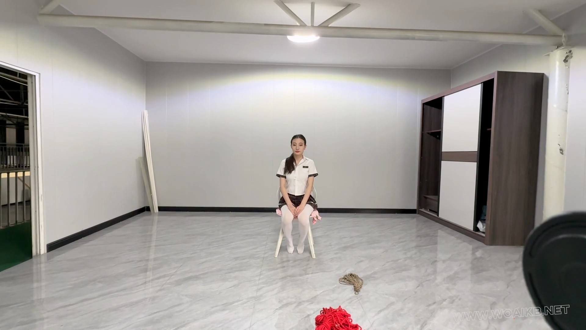 团缚-无声的羞耻调教 封面图