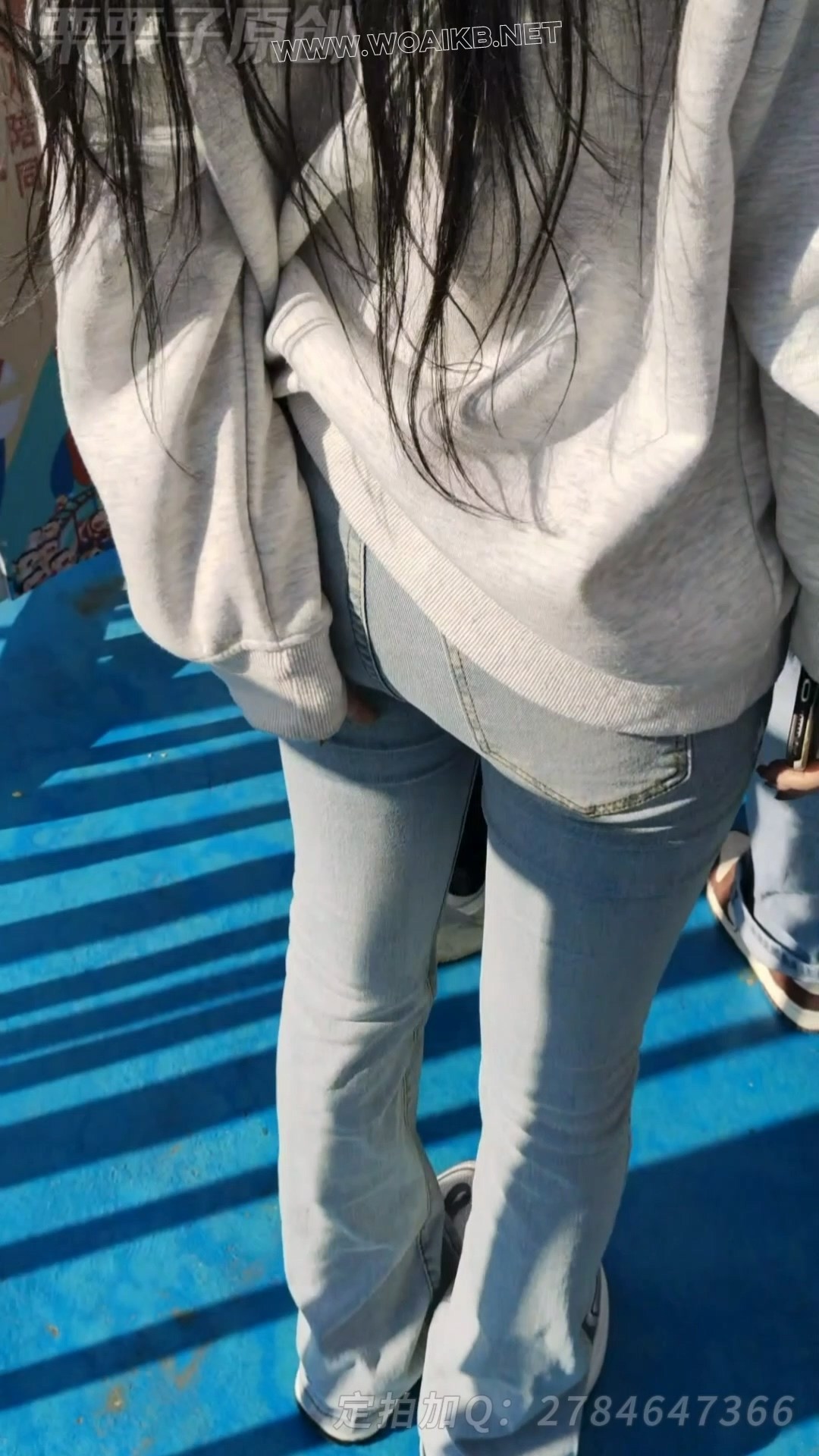 《搔首弄姿的女网红 03》 户外强高、户外调教、摩天轮强高、失禁、游乐园强高、假... 封面图