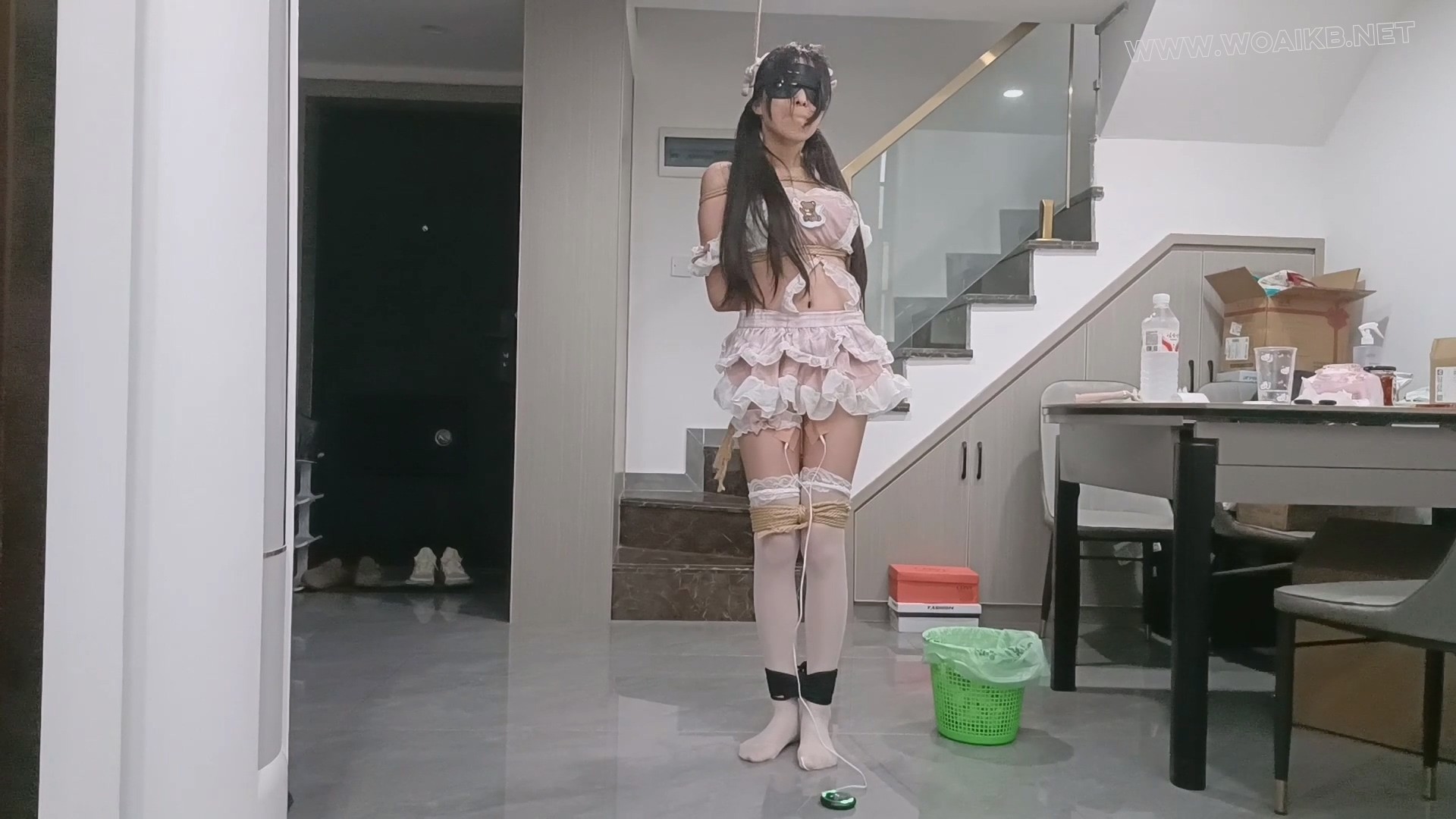 无意间发现校花小妖的秘密（2） 预览图