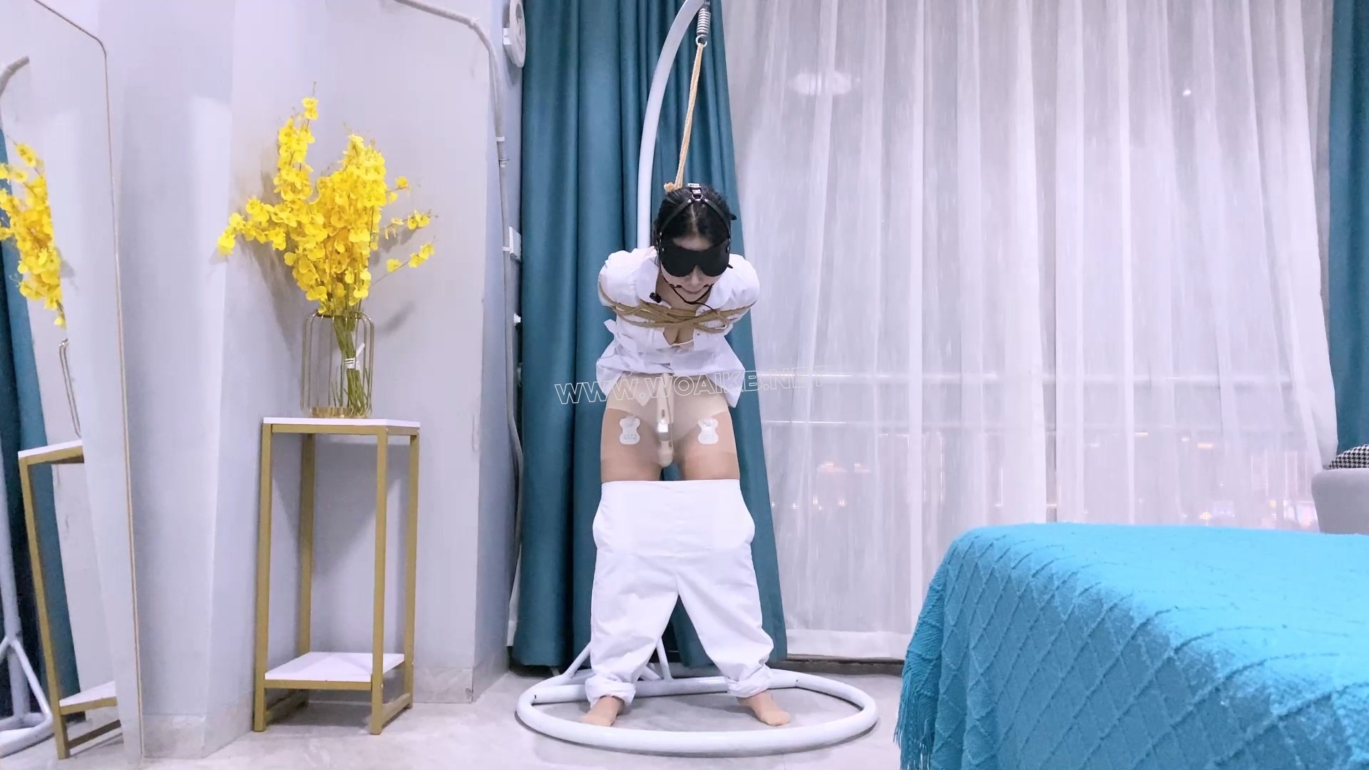 客户定拍-护士服+日式紧缚+胸缚+口球+高抬腿走路+带足钉走路+垫脚强制弓腰+强制抬... 预览图