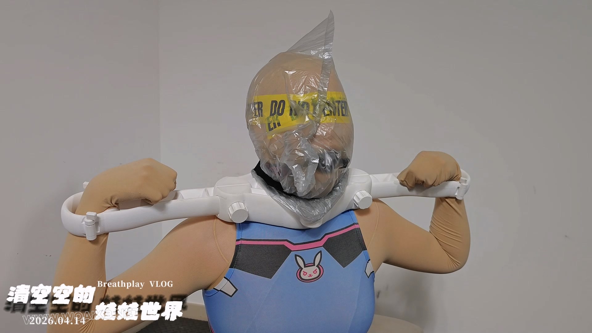M女 丝袜全包女 束具器固定窒息 预览图