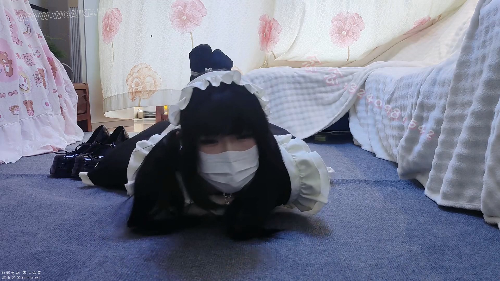 【念念】被惩罚的女仆念念 10厘米高跟鞋并腿缚 逃跑后脱掉鞋子绑成驷马 最后绑成分... 预览图