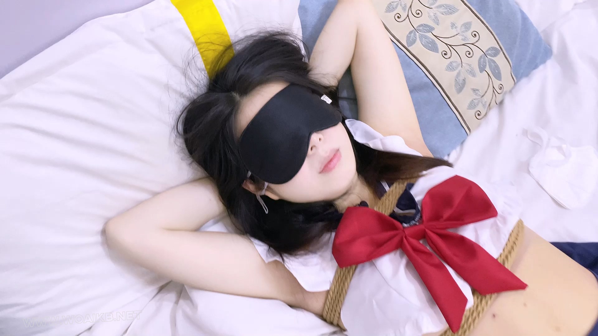客户定拍-TK篇+水手服JK+被脑后反绑+大字捆+td+挠脚心+挠大腿+挠腰间+挠腋下+舔舐... 预览图