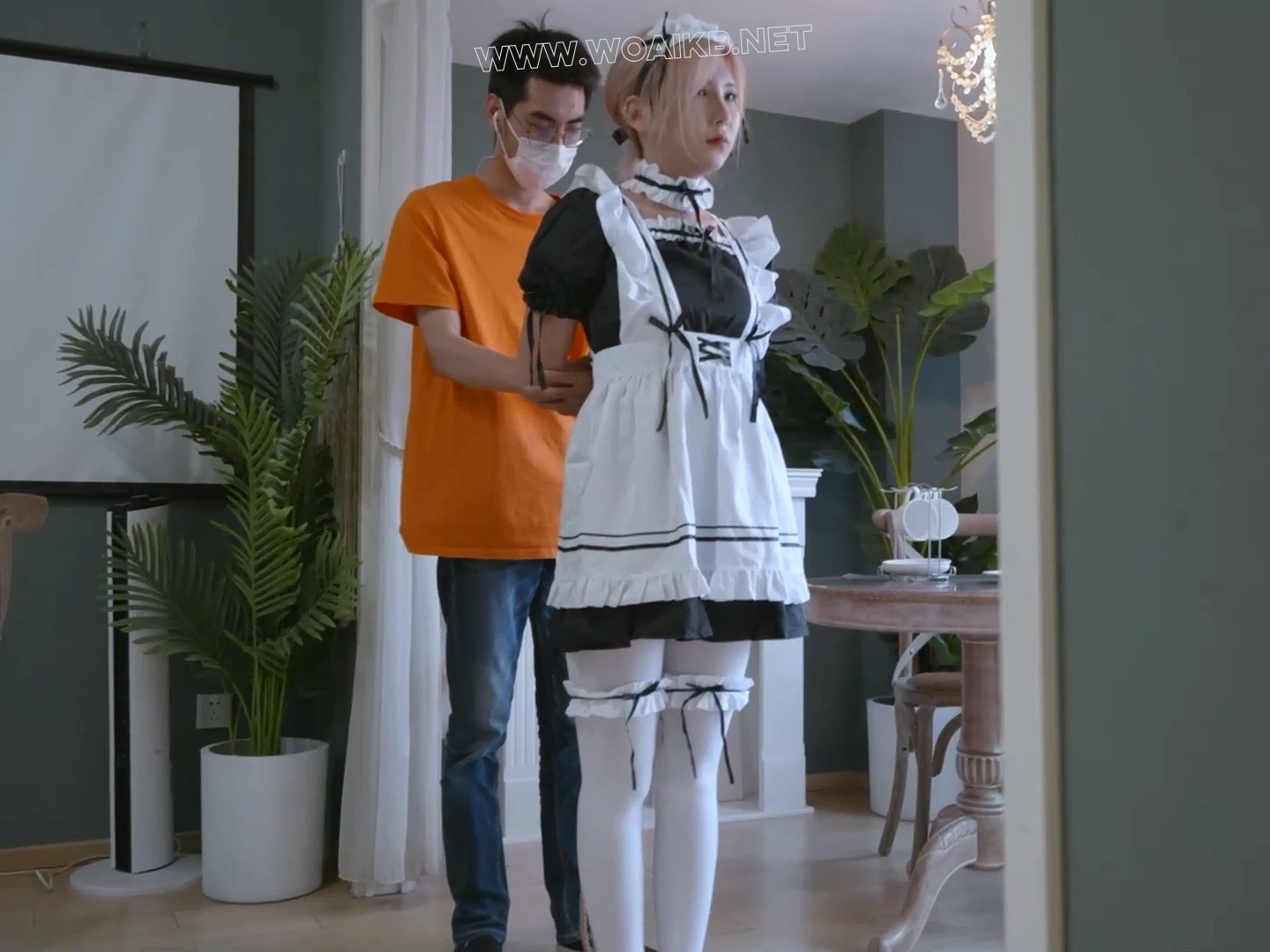 小發早期白丝体操服+白丝女仆装紧缚震动 预览图