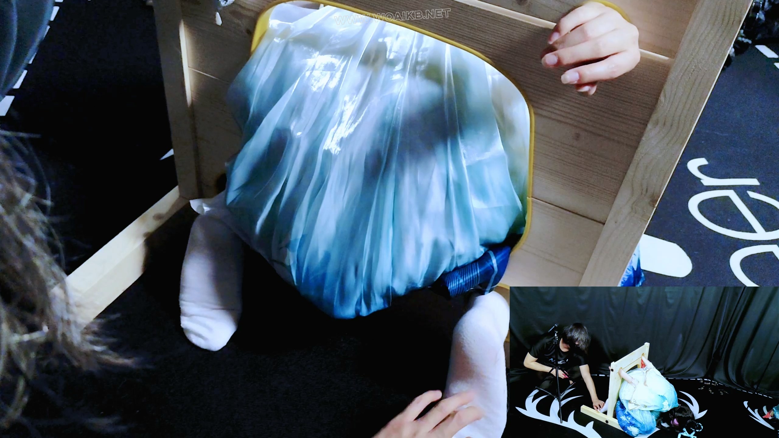 《王者荣耀-西施-诗语江南cos（一）》 偷偷自慰的西施酱！被抓入地牢之后带上沉重... 预览图