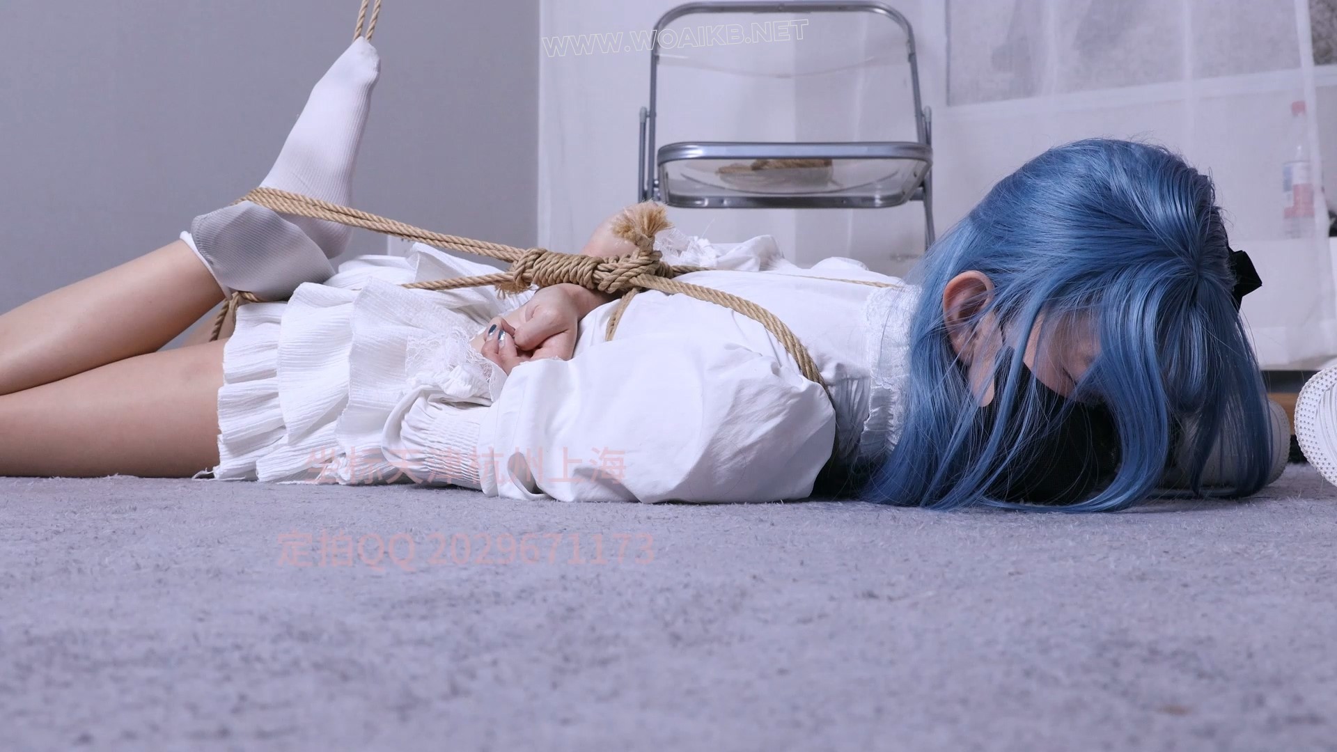掰弯s 雪儿输掉赌约被M反制，被M嘲讽羞辱，驯化，闻鞋，强高，踩脸，当着M高C，剧... 预览图
