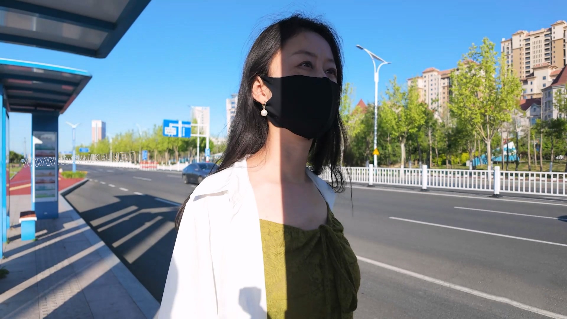 【幼狮】地球人已经无法阻止她在公交车上自振了 预览图