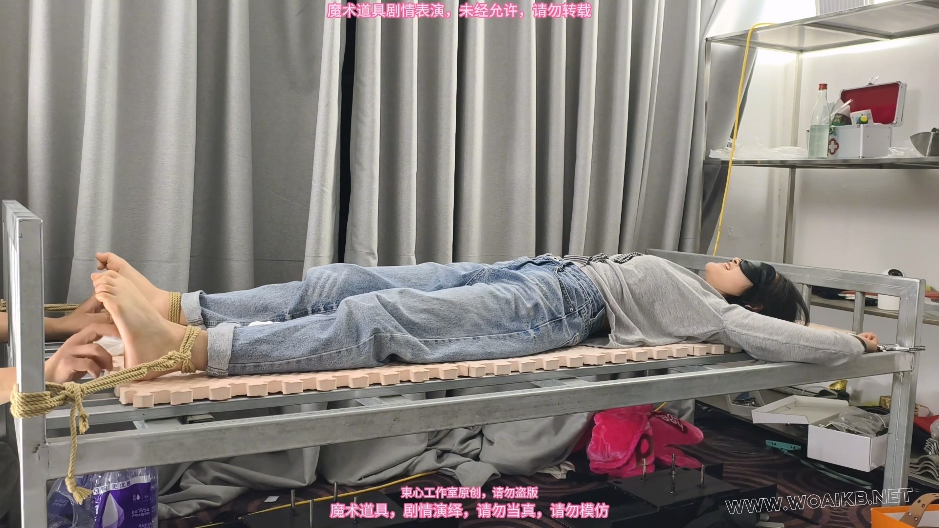 月月 床上禁锢四肢TKTK 预览图