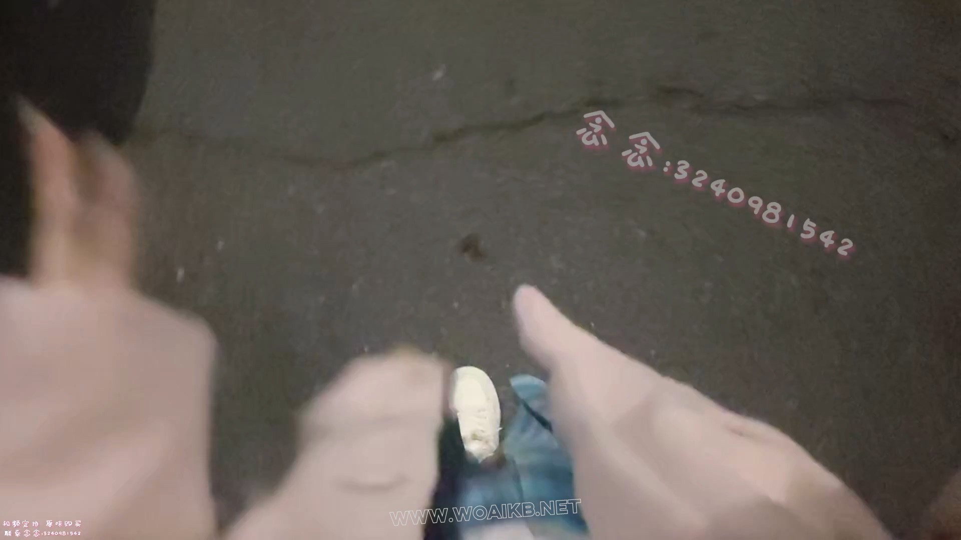 【念念】虐足类定拍？洗完脚后涂润滑油 鞋里放豆子外出 回来后绑住双脚tk和打脚心 预览图