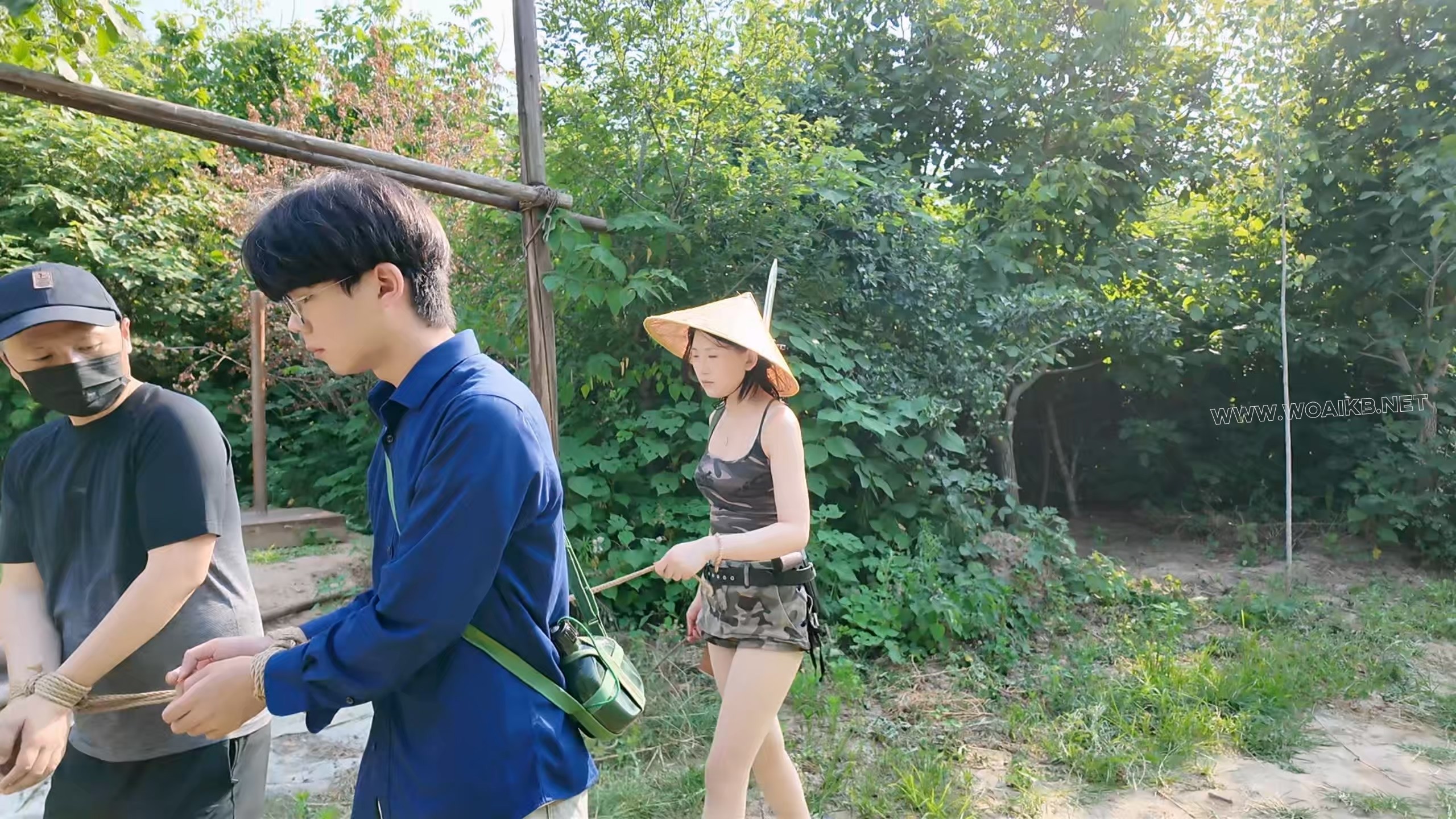 y军女特阮晓琴的野战奇遇 封面图