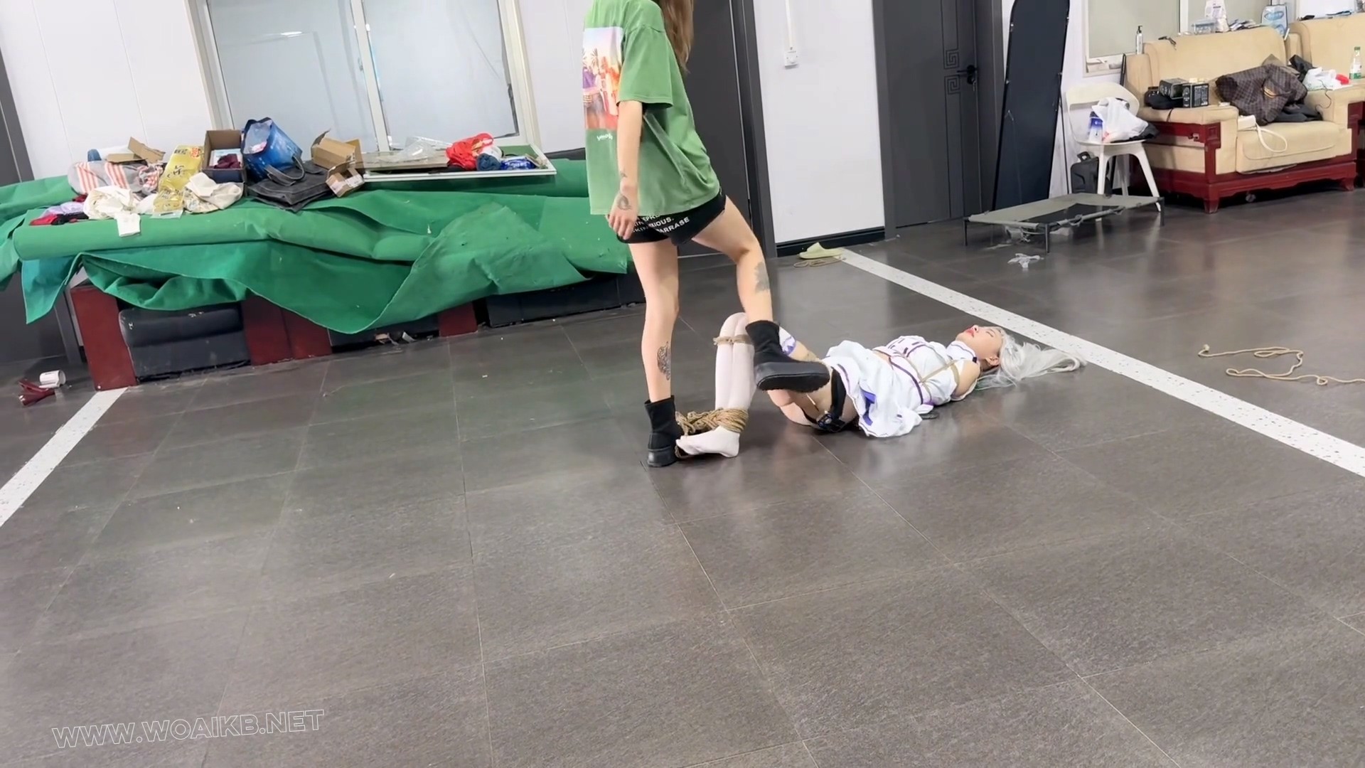 tk倒吊墙高艾米莉 预览图