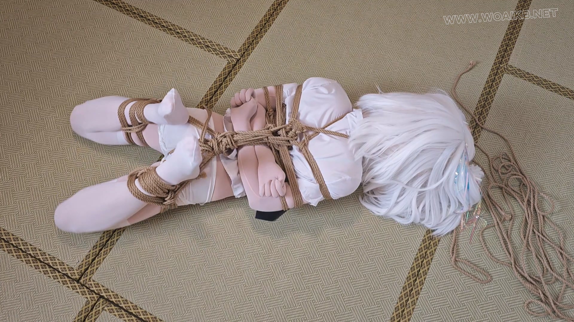 kigurumi kig宝石之国钻石 M腿吊缚空中呼吸控制 轻微SP与TK 驷马的无力挣扎 绝望的... 预览图 10