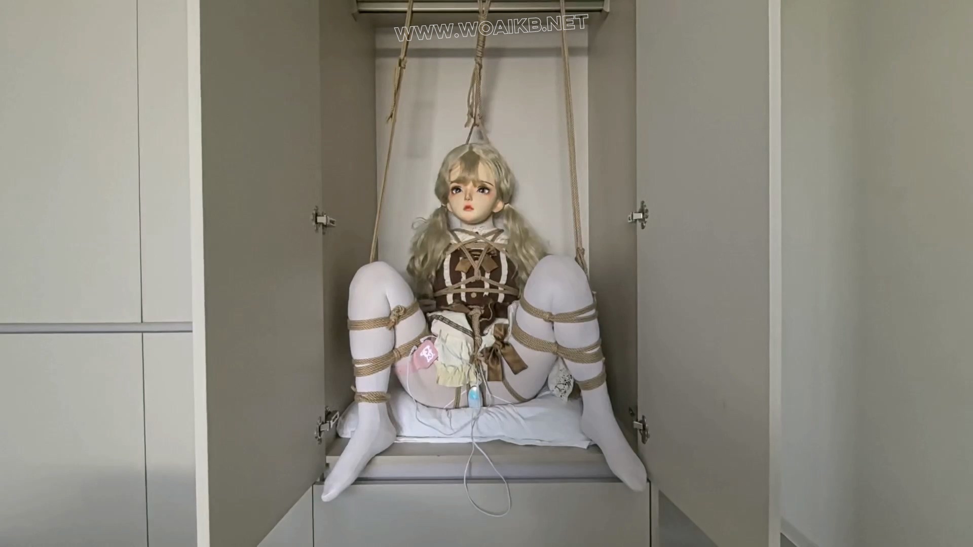 ◤人偶女友◢P机ZW都能GC三次真是饥渴坏了，可爱的娃娃里面藏着的是痛苦面具，完美... 预览图 11