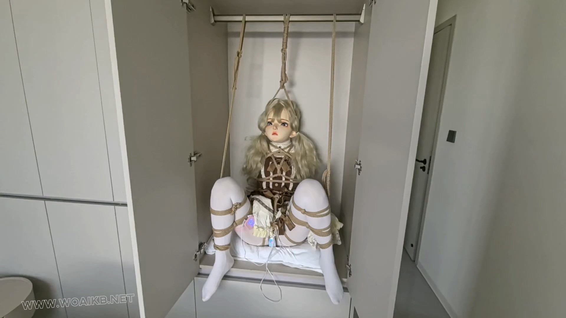 ◤人偶女友◢P机ZW都能GC三次真是饥渴坏了，可爱的娃娃里面藏着的是痛苦面具，完美... 预览图 12