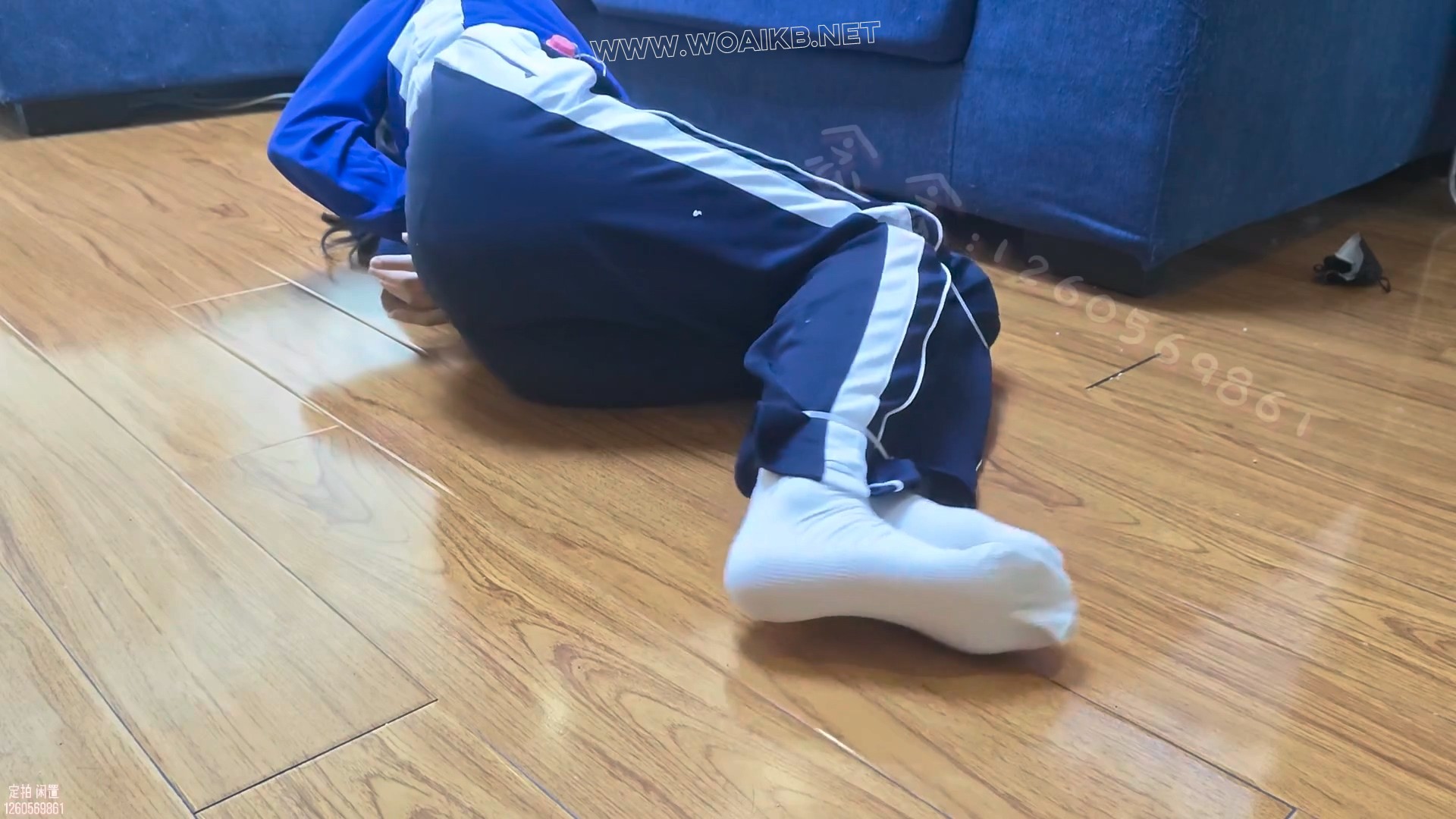 【念念】【中秋特辑】 被绑架折磨的女学生 深圳校服+三种白袜 蒙眼塞嘴 tk+td放置 预览图 18