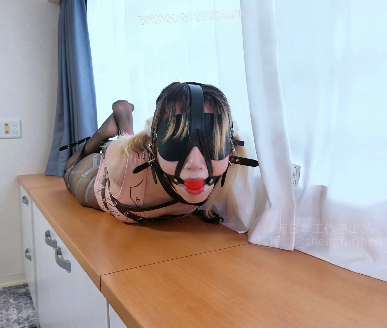 「新人Hina」「完全拘束小妖精」秒潮首尝 屁股乱扭！超绝柔韧直臂驷马，漫画中走出... 预览图 7