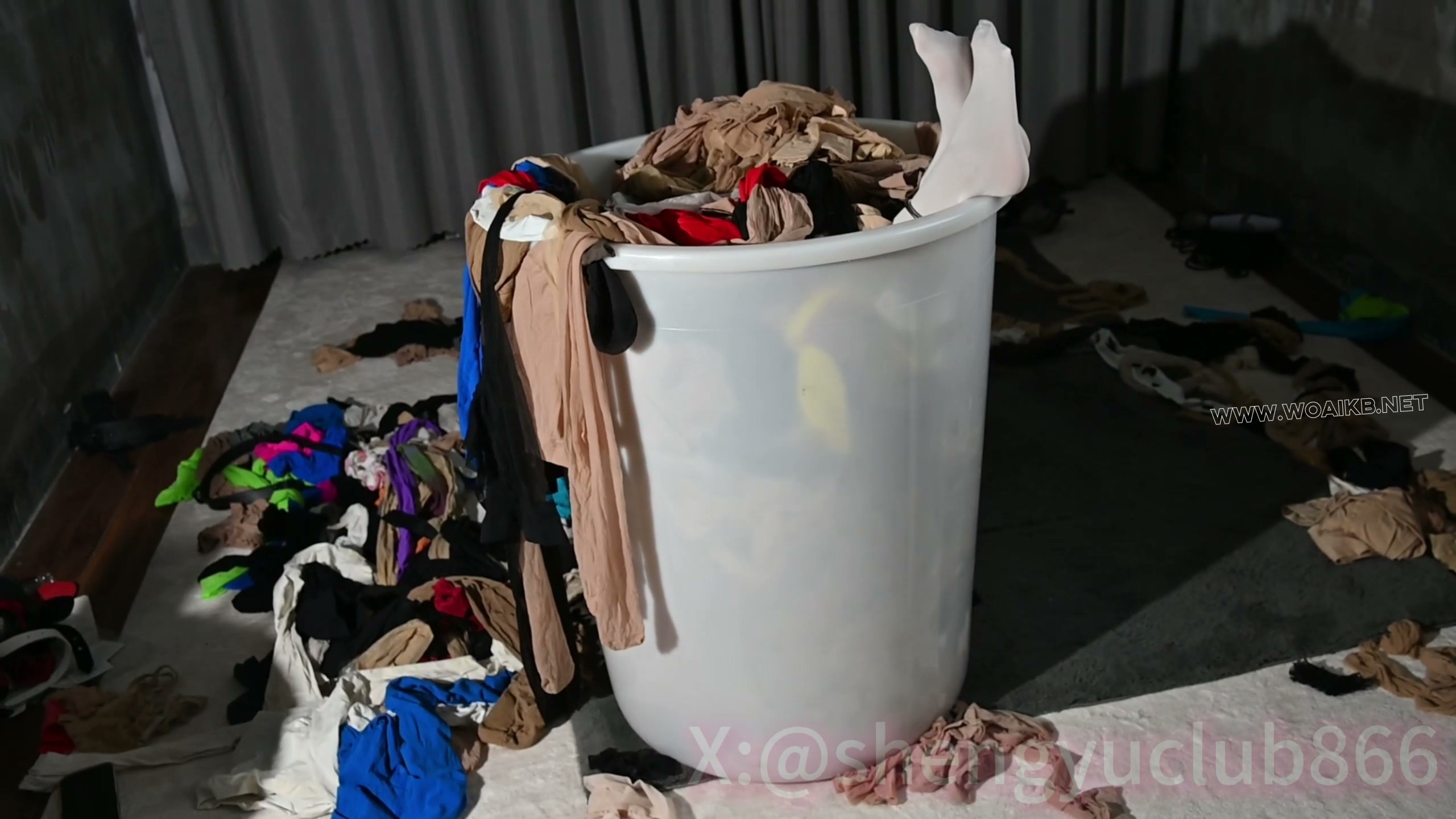 新人啾啾的丝袜地狱 双人体操服束缚 国庆一小时超长特辑 预览图 23
