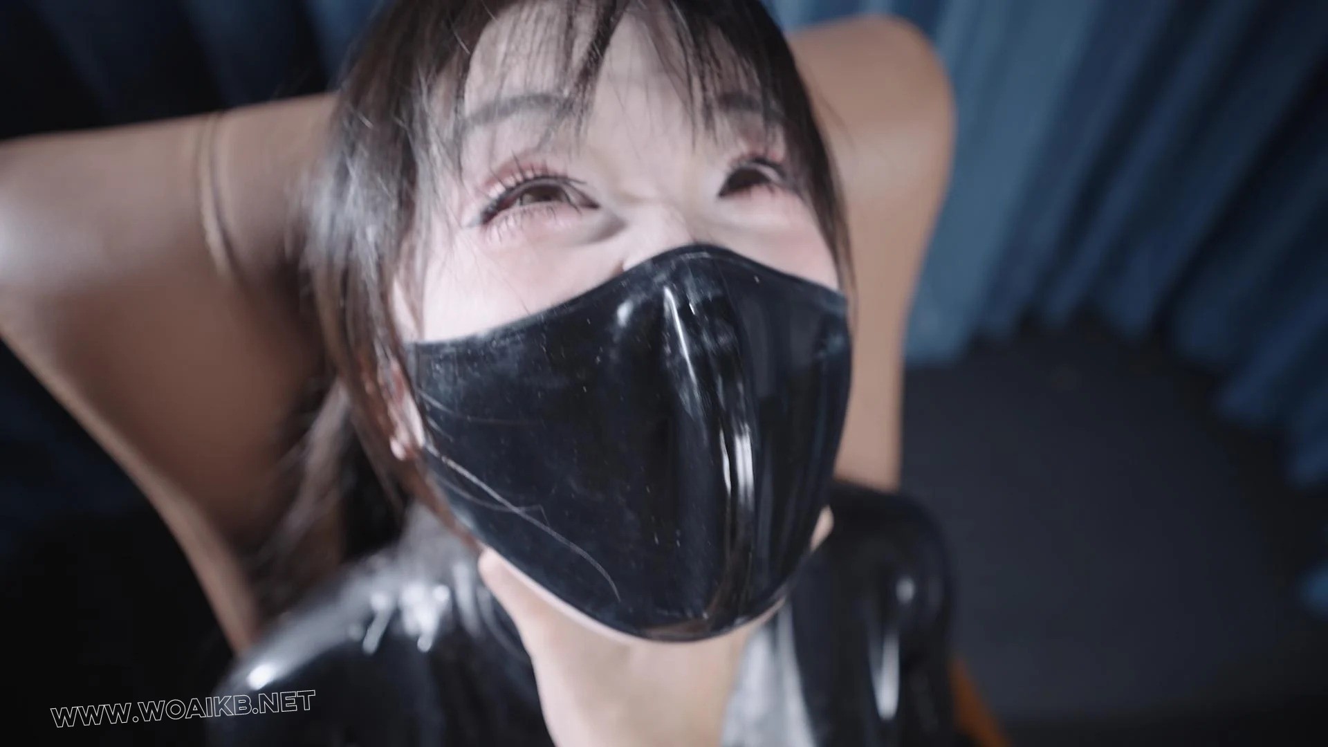 【小萌同学】BL乳胶衣搜查官被用刑审讯,保鲜膜窒息,绳子 预览图